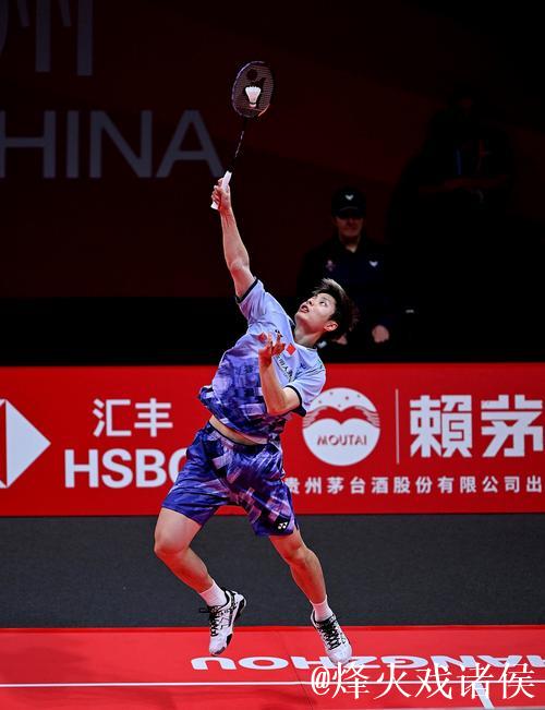 石宇奇2-1战胜赖浩俊,晋级羽毛球世锦赛男单决赛 石宇奇2-1战胜赖浩俊,晋级羽毛球世锦赛男单决赛